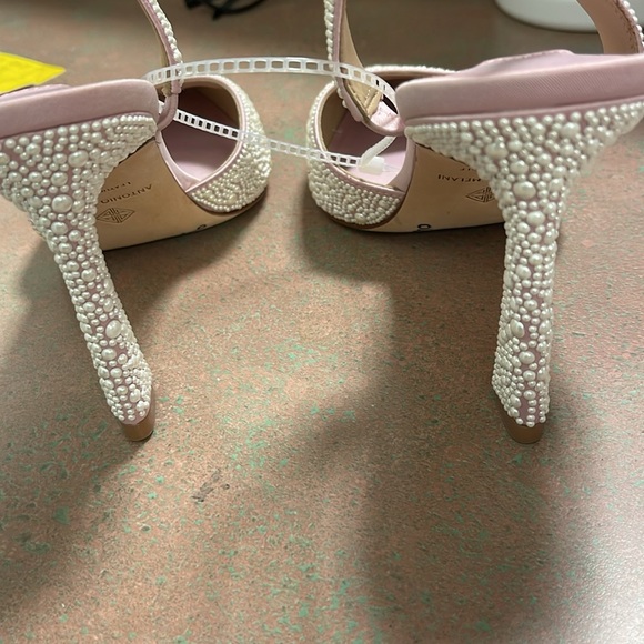 Antonio Melani
x Breast Cancer Awareness Capsule Mary-Cathryn Satin Slingback - Picture 5 of 6